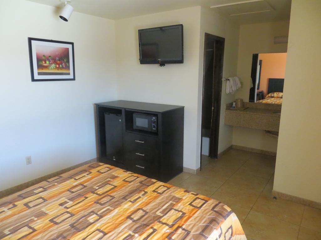 Bayshore Motel Лапорт Номер фото